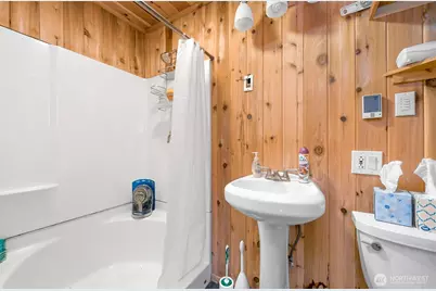 1538 Fairview Street, Bellingham, WA 98229 - Photo 24