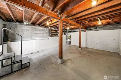 1015 N 40th Street, Seattle, WA 98103 - Photo 18
