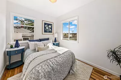 1015 N 40th Street, Seattle, WA 98103 - Photo 8