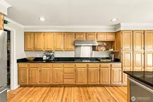 4027 35th Ave W, Seattle, WA 98199 - Photo 14