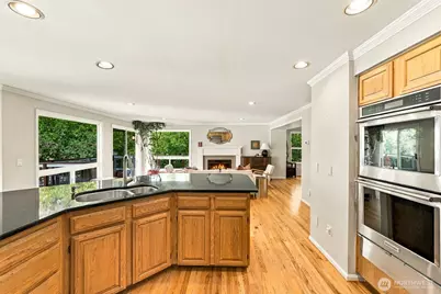 4027 35th Avenue W, Seattle, WA 98199 - Photo 16