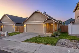 1202 Carver St, College Place, WA 99324 - Photo 2