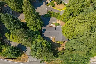 5212 W Mercer Pl, Mercer Island, WA 98040 - Photo 30