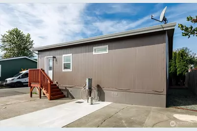 225 NE Ernst Street #114, Oak Harbor, WA 98277 - Photo 22