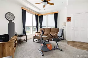 225 NE Ernst St, Oak Harbor, WA 98277 - Photo 4