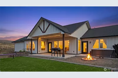 2290 Sage Hills Drive, Ellensburg, WA 98926 - Photo 2
