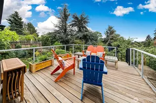 2137 N 86th St, Seattle, WA 98103 - Photo 8