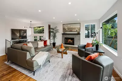 2137 N 86th Street, Seattle, WA 98103 - Photo 4