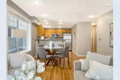 8529 Midvale Avenue N #C, Seattle, WA 98103 - Photo 6