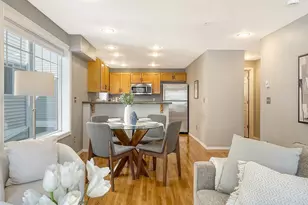 8529 Midvale Ave N, Seattle, WA 98103 - Photo 6