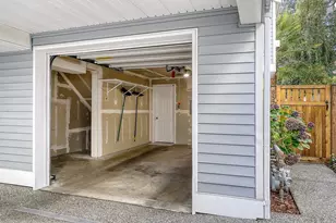 8529 Midvale Ave N, Seattle, WA 98103 - Photo 20