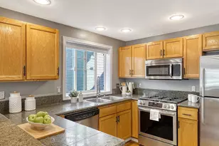8529 Midvale Ave N, Seattle, WA 98103 - Photo 4