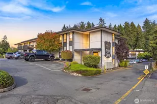 19409 56th Ave W, Lynnwood, WA 98036 - Photo 2