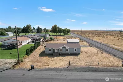 1105 W 4th Avenue, Warden, WA 98857 - Photo 2