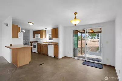 1105 W 4th Avenue, Warden, WA 98857 - Photo 12