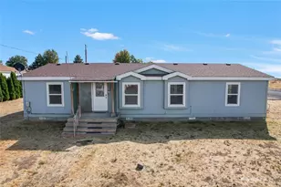 1105 W 4th Ave, Warden, WA 98857 - Photo 1