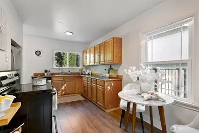 6712 18th Avenue SW, Seattle, WA 98106 - Photo 8