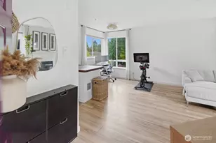 12012 NE 204th Pl, Bothell, WA 98011 - Photo 8