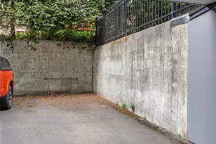 301 22nd Ave E, Seattle, WA 98112 - Photo 16