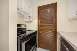 301 22nd Ave E, Seattle, WA 98112 - Photo 10