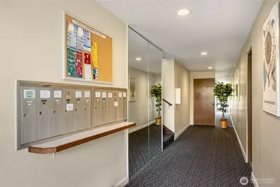 301 22nd Avenue E #1A, Seattle, WA 98112 - Photo 14