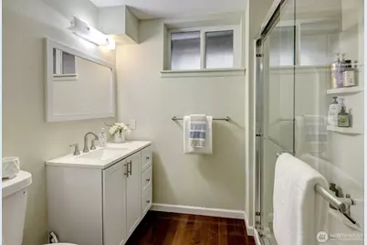 15228 SE 49th Street, Bellevue, WA 98006 - Photo 24
