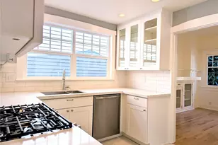1713 33rd Ave, Seattle, WA 98122 - Photo 4