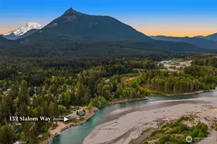 132 Slalom Way, Packwood, WA 98361 - Photo 2