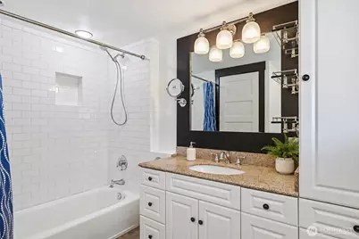 10915 North Park Avenue N, Seattle, WA 98133 - Photo 18