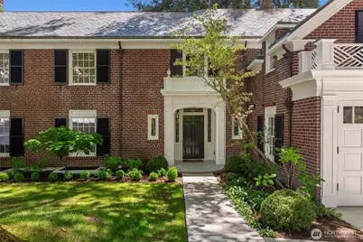 700 McGilvra Boulevard E, Seattle, WA 98112 - Photo 2