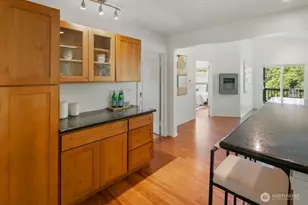 3042 NE 94th St, Seattle, WA 98115 - Photo 10