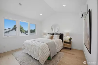 7320 11th Avenue NE, Seattle, WA 98115 - Photo 12
