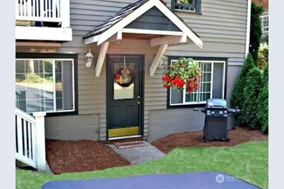 23042 NE 8th St Apt A #A, Sammamish, WA 98074 - Photo 2