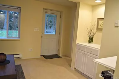 23042 NE 8th St Apt A #A, Sammamish, WA 98074 - Photo 6