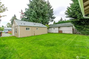 105 S 70th St, Tacoma, WA 98408 - Photo 16