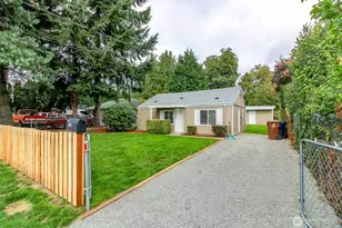 105 S 70th St, Tacoma, WA 98408 - Photo 26
