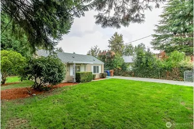 105 S 70th Street, Tacoma, WA 98408 - Photo 2