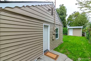105 S 70th St, Tacoma, WA 98408 - Photo 20