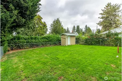 105 S 70th Street, Tacoma, WA 98408 - Photo 22