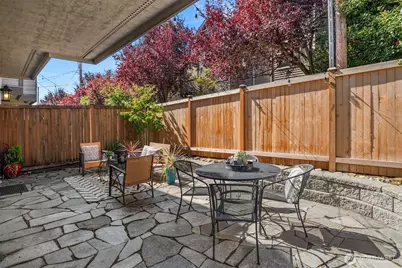 8521 Interlake Avenue N #B, Seattle, WA 98103 - Photo 24