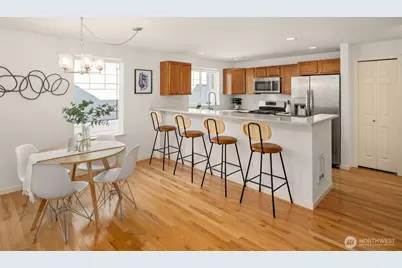 8521 Interlake Avenue N #B, Seattle, WA 98103 - Photo 4