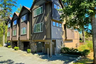 23036 NE 8th St, Sammamish, WA 98074 - Photo 1