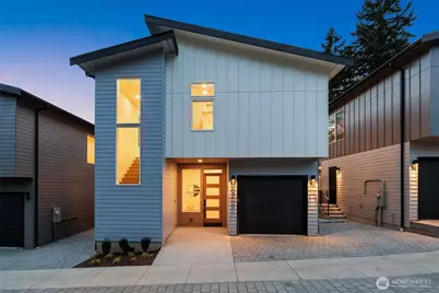 8407 NE 137th Street, Kirkland, WA 98034 - Photo 2