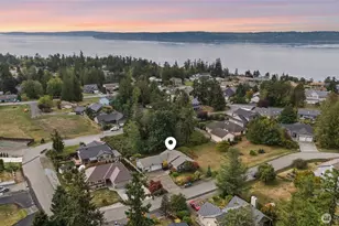 738 Crescent Dr, Camano Island, WA 98282 - Photo 2