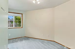 738 Crescent Dr, Camano Island, WA 98282 - Photo 16