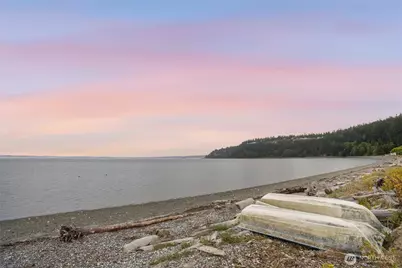 738 Crescent Drive, Camano Island, WA 98282 - Photo 4