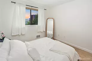 8816 Nesbit Ave N, Seattle, WA 98103 - Photo 14