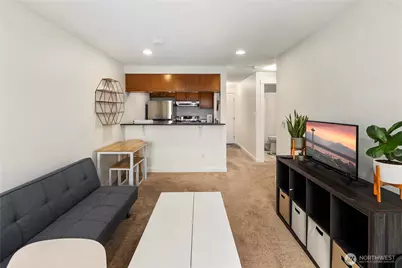 8816 Nesbit Avenue N #302, Seattle, WA 98103 - Photo 10