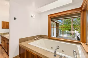 10374 NE Country Club Rd, Bainbridge Island, WA 98110 - Photo 28