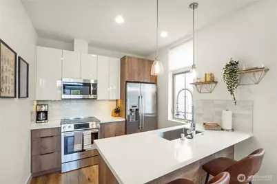 939 NW 56th Street #B, Seattle, WA 98107 - Photo 16